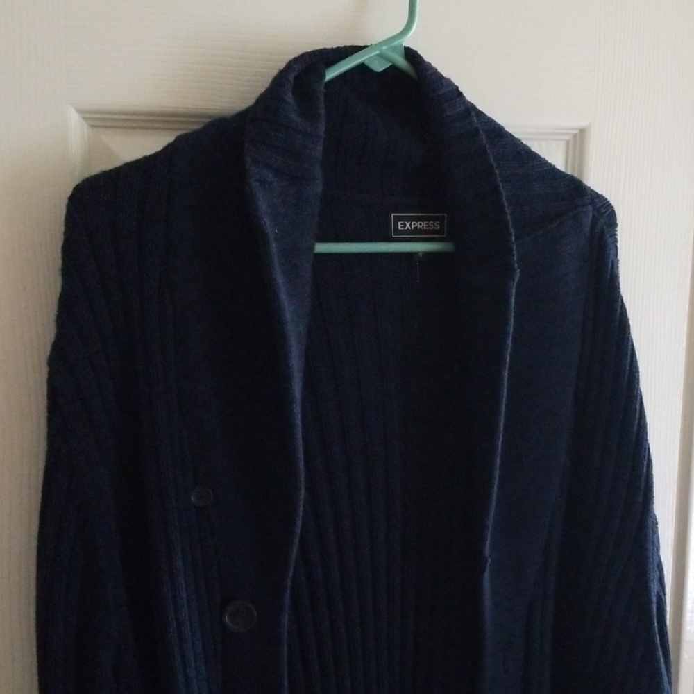 Express Sweater - Picture 2 of 3